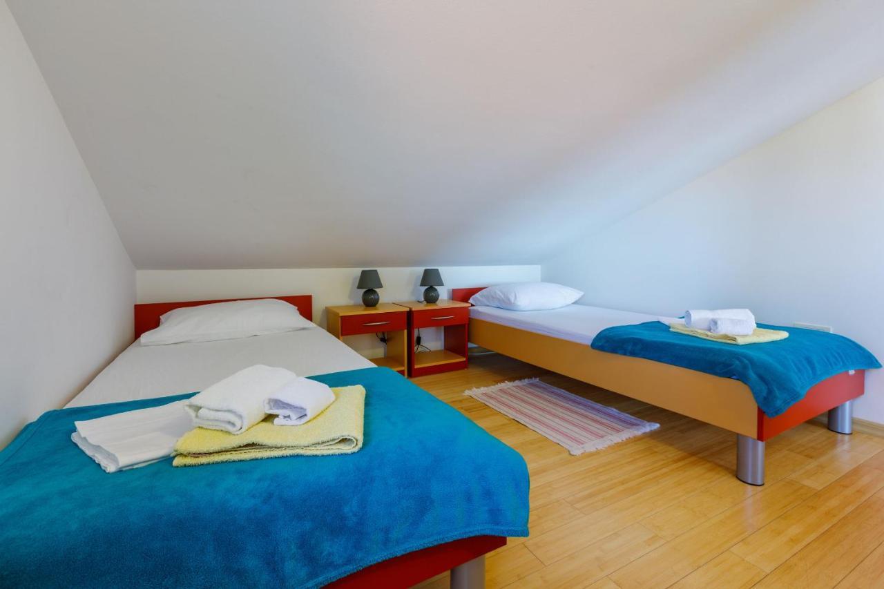 Apartments Robic سيلتسي المظهر الخارجي الصورة